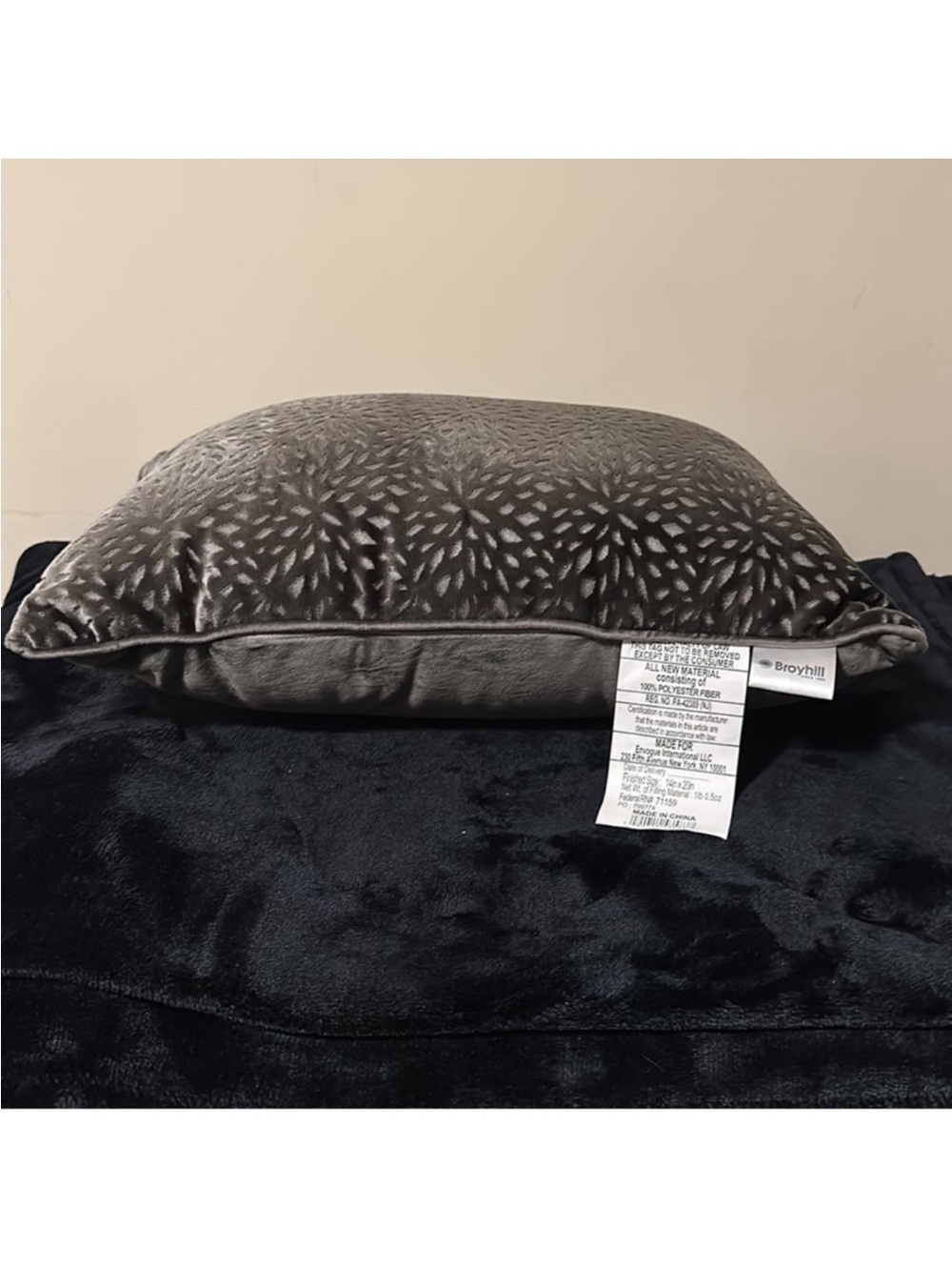 Broyhill Petals Dark Gray Lumbsr Throw Pillow~20in x 14in. x 3in. - Picture 7 of 8